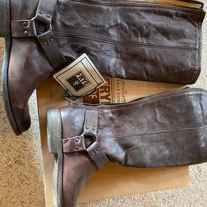 NEW with box Frye Phillips harness boots